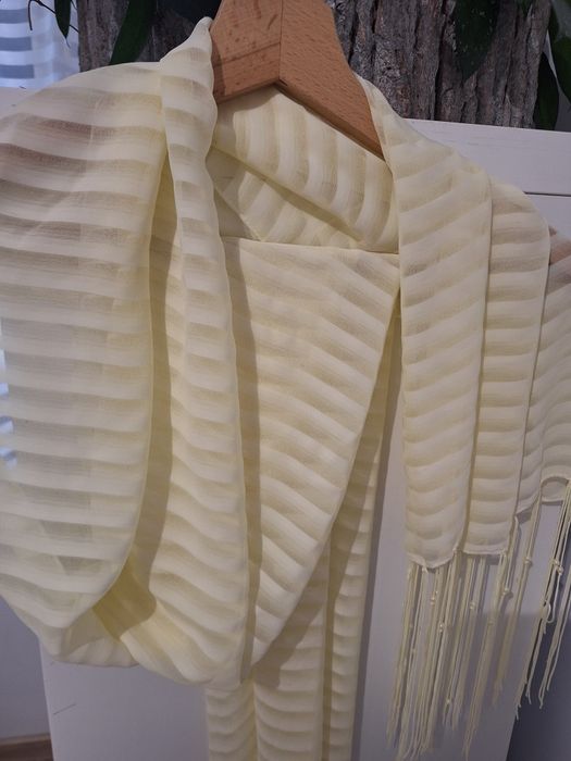 Szal ozdobny do sukienki