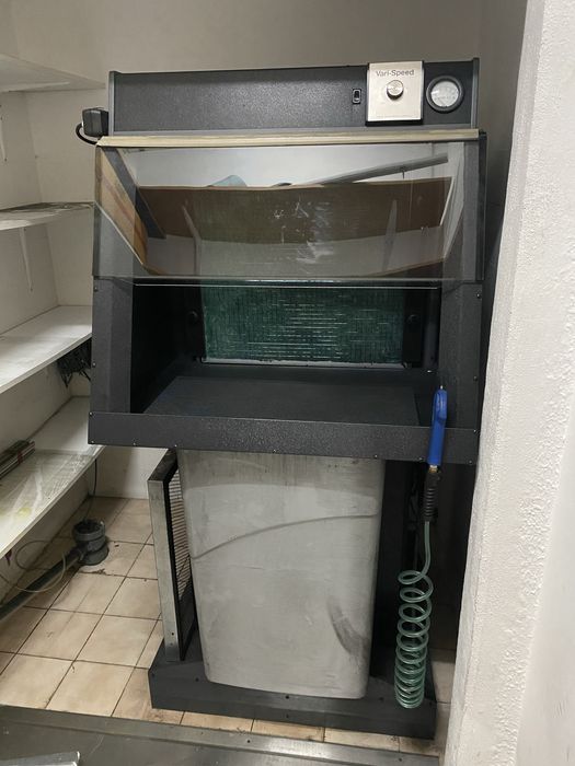 Machine for cleaning cartridges/toners64586426239105120