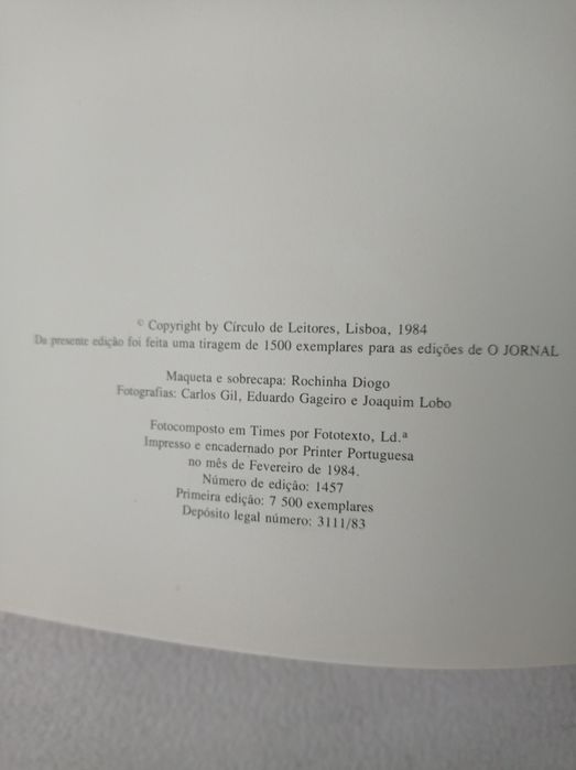 O mundo em Azert - cadernos de um repórter - Cáceres Monteiro