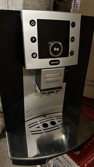 Ekspres Delonghi Esam 5500B Perfecta Cappuccino 15bar