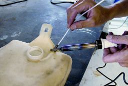 Ремонт пластмас, нарощування пластику, бампера.