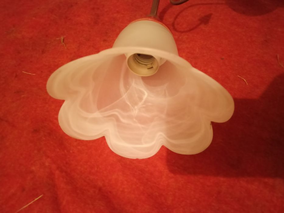 Żyrandol trójramienny, trzy klosze, lampa