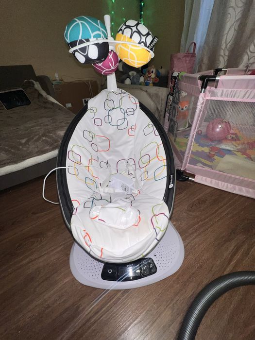 Крісло-гойдалка 4MOMS