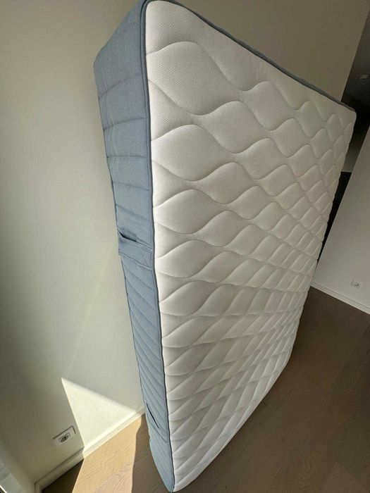 Colchão IKEA VÅGSTRANDA 140x200 + Estrado LURÖY