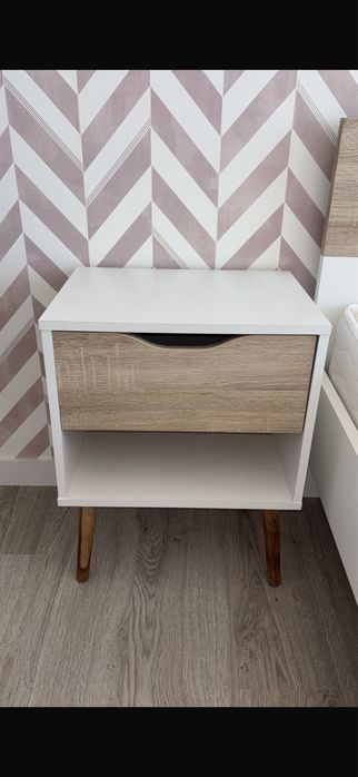 Mesa de cabeceira