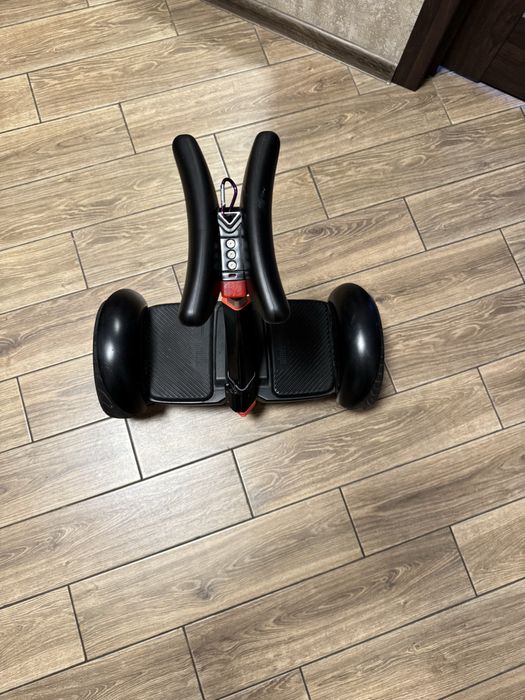 Продаю гироскутер ninebot mini pro