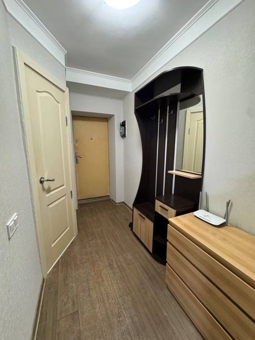 Чудова 1-кімнатна квартира (45м2) по вул. Кирилівська 115/2, Куренівка