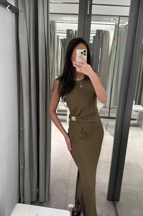Elegancka sukienka midi khaki klamra drapowanie Zara