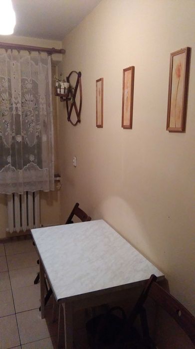 Sprzedam mieszkanie 2 pokojowe 48,6m2 na osiedlu 35 Lecia, 1 piętro, do remontu.