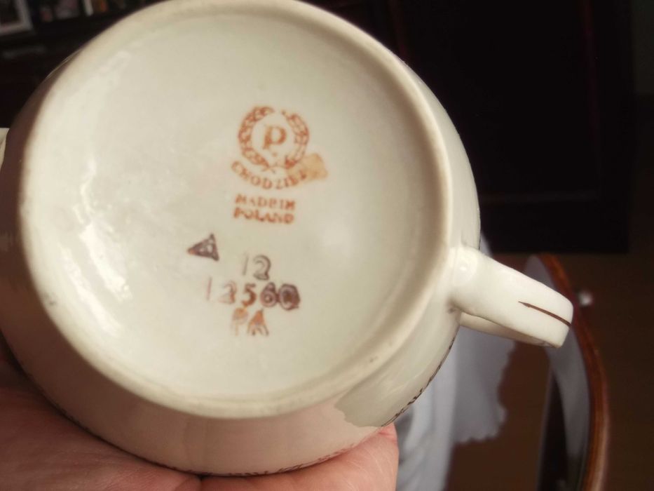 serwis kawowy chodzież