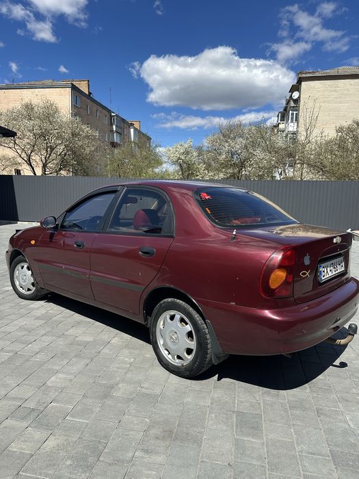 Chevrolet Lanos (Шевроле Ланос) 1.5 2008
