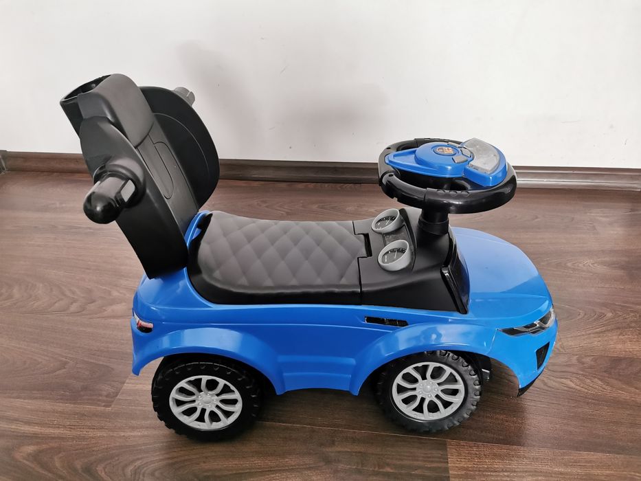 Auto, jeździk, pchacz