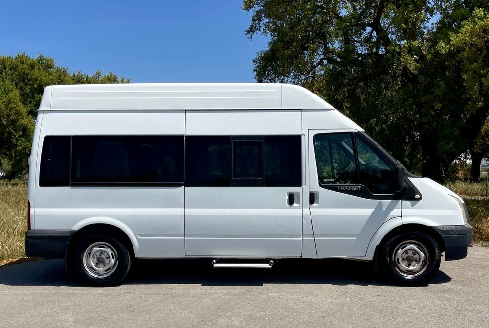 Ford Transit 330L 2.2 TDCi