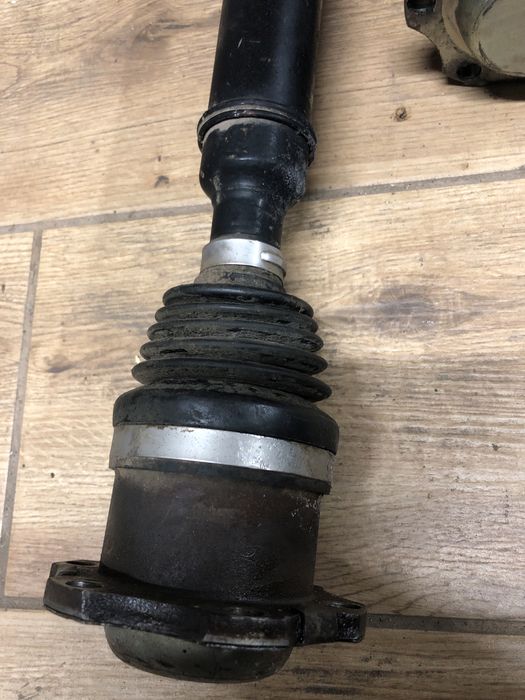 Полуося Фольцваген Бора