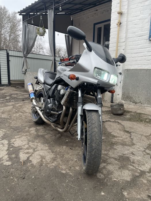 Продам Yamaha FZ400