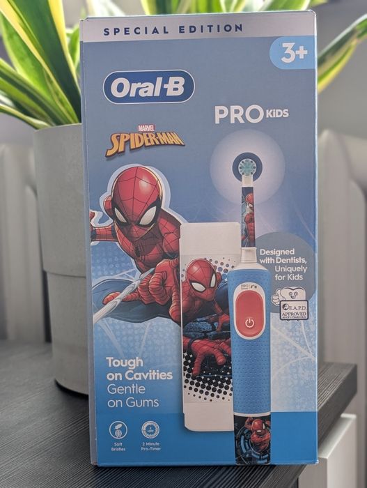Szczotka elektryczne Spiderman