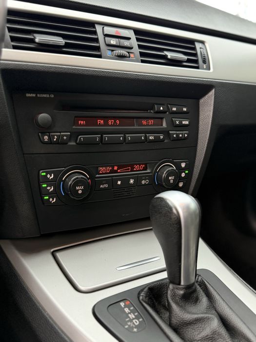 Продам BMW e90 2005