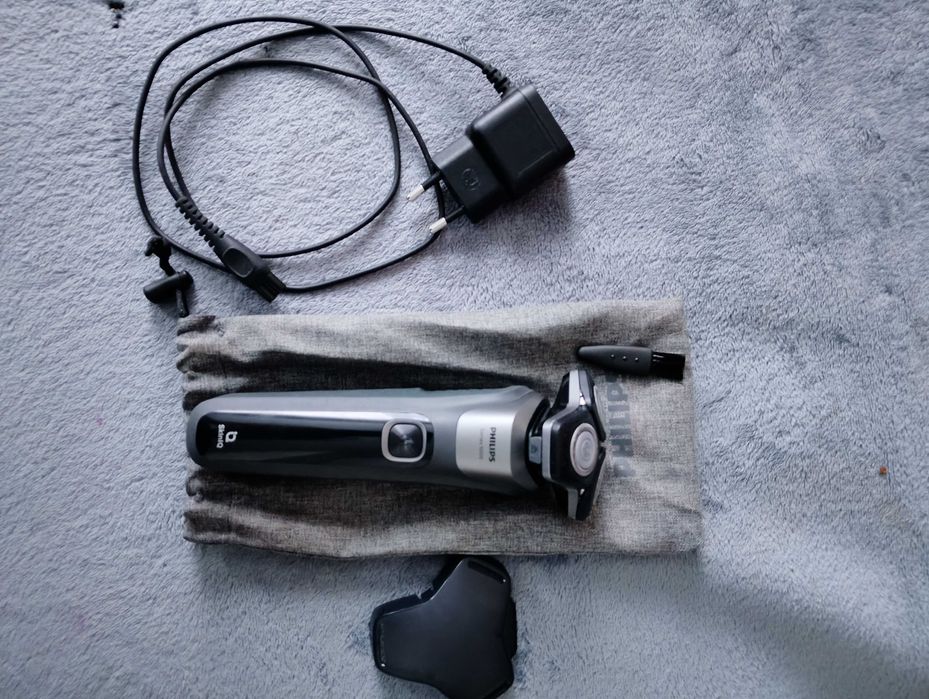 Електробритва Philips серії 5000