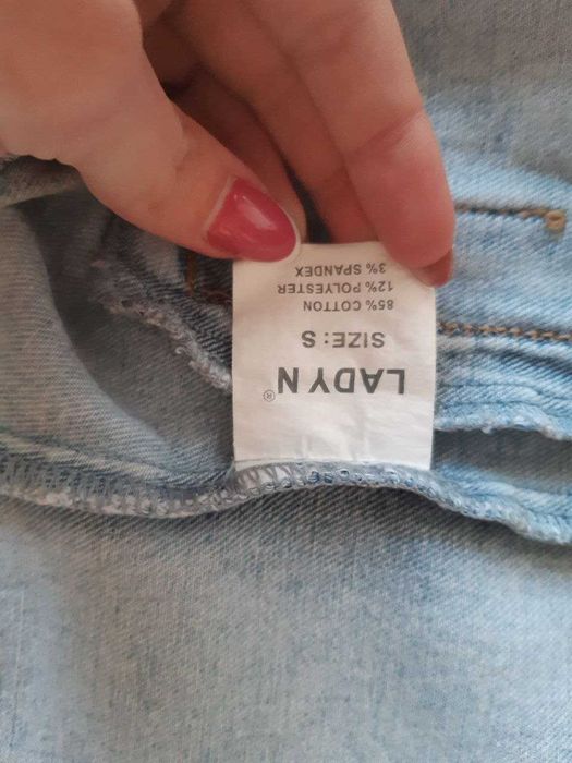 Джинсовая жилетка