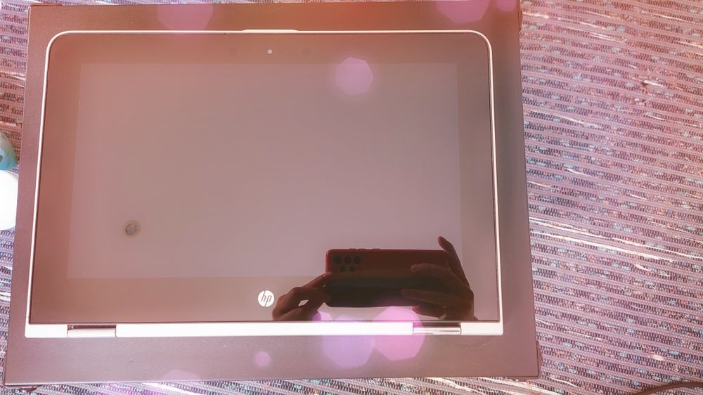 HP Laptop/Tablet442369024711075844
