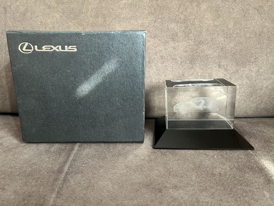 Lexus Szklana Kostka Z Laserowym Grawerem Samochodu Lexus