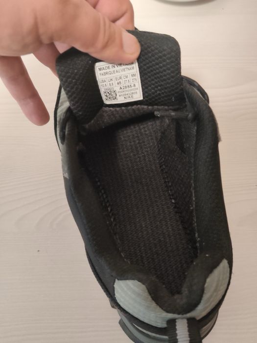 Продам кросівки NIKE