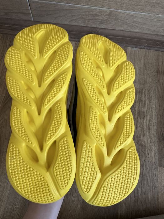 Кросівки Adidas p.43-28 см нові не підійшли