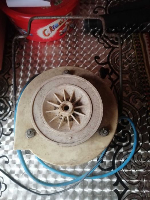 Продам мотор до соковижималки