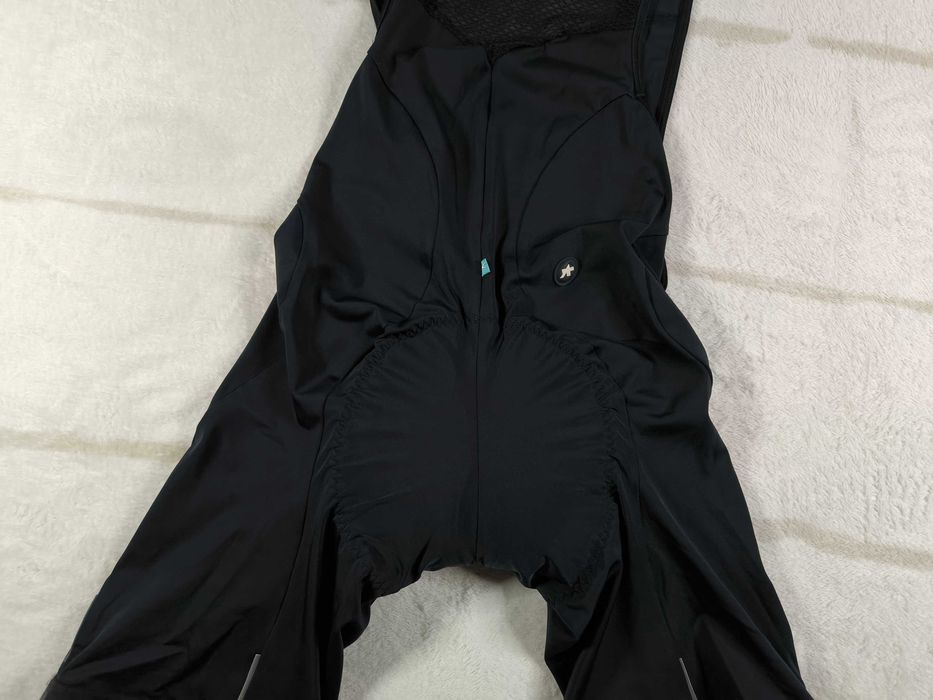 Велосипедные шорты ASSOS Fi Uno S5 Cycling Bib Shorts, размер TIR (XL)