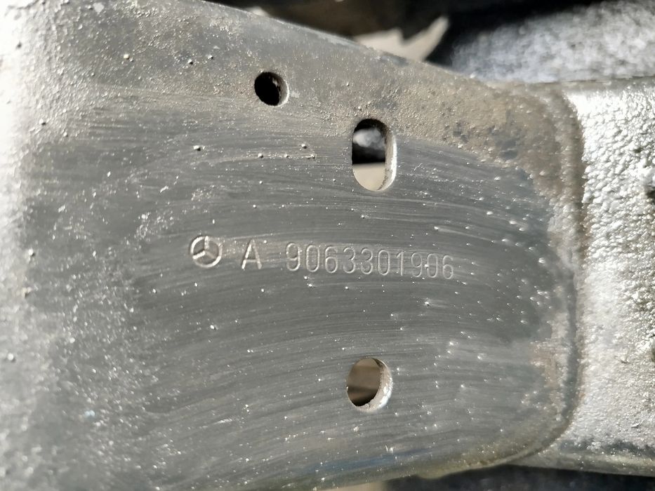 Charriot frente MERCEDES-BENZ Sprinter 3,5-t (906)