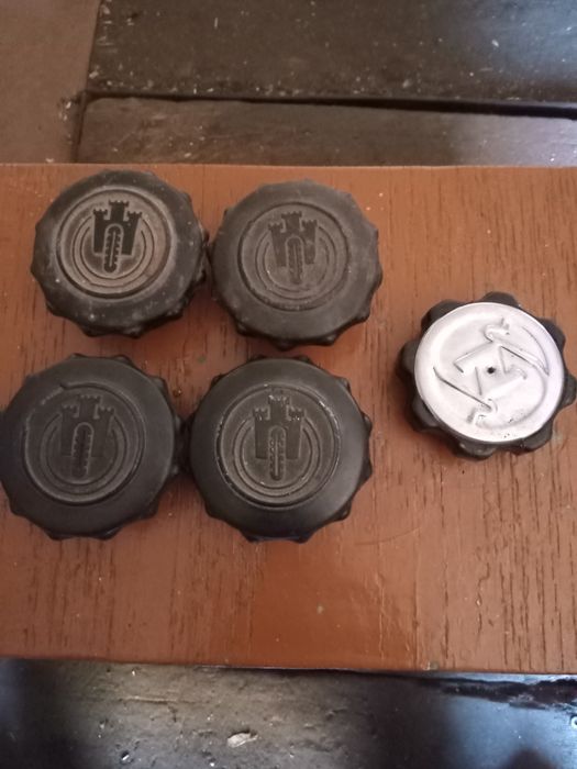 Крышка бака Карпаты и Рига .