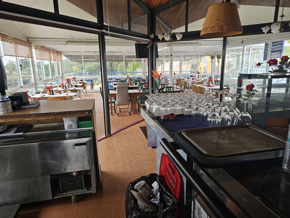 Restaurante pizzaria.