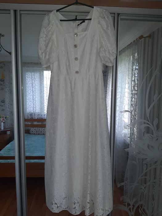 Нова шикарна брендова сукня
