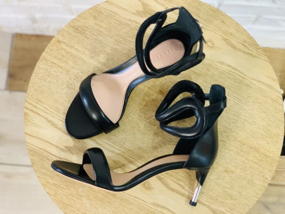 Туфлі, босоніжки Alexandr McQueen