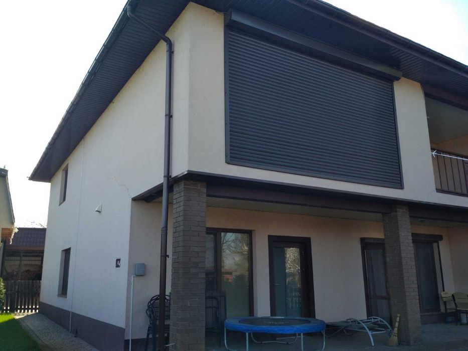 Частина нов. будинку в закритому комплексі на Дніпрі (п3)