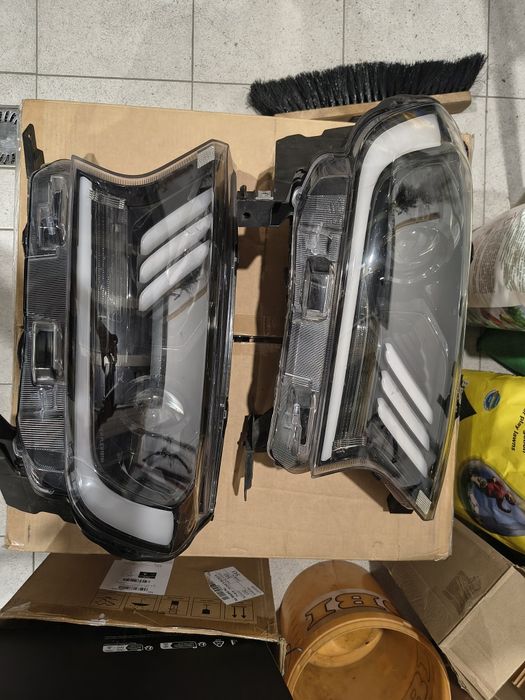 Lampy LED Przednie Mustang Style Ford Ranger 2015-23