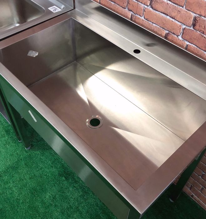 Lava-louça industrial em aço inoxidável