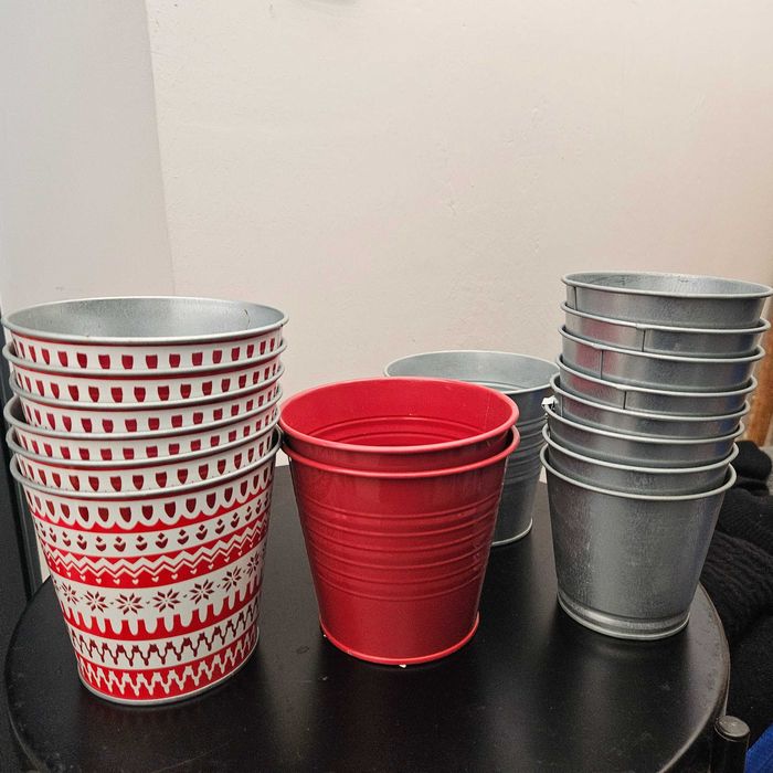 Biało-czerwone osłonki IKEA (6 szt.)