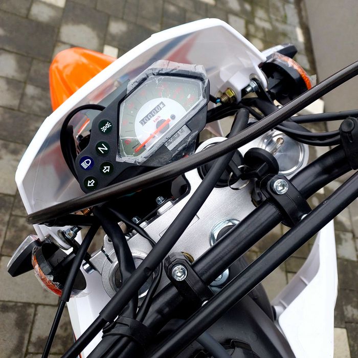 Мотоцикл Skybike CRDX-200, 2025 р., 21/18, 15к.с., гарантія, доставка