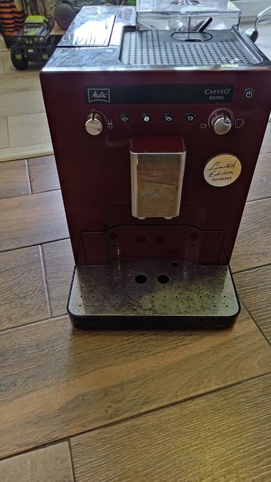 Ekspres ciśnieniowy do kawy melitta caffeo bistro limiter edition