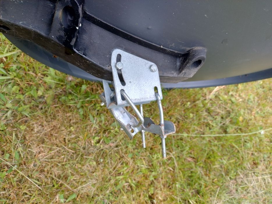 Antena satelitarna