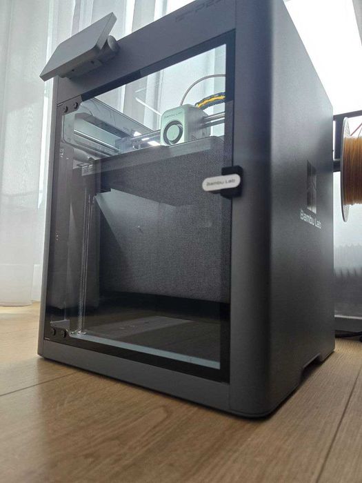 Bambu Lab P2S – jak nowy, tylko 51 godzin pracy + filament GRATIS