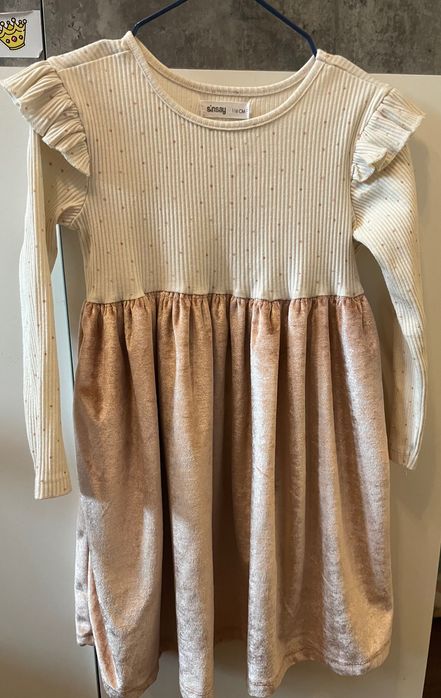 Jasna sukienka Sinsay 116 stan idealny