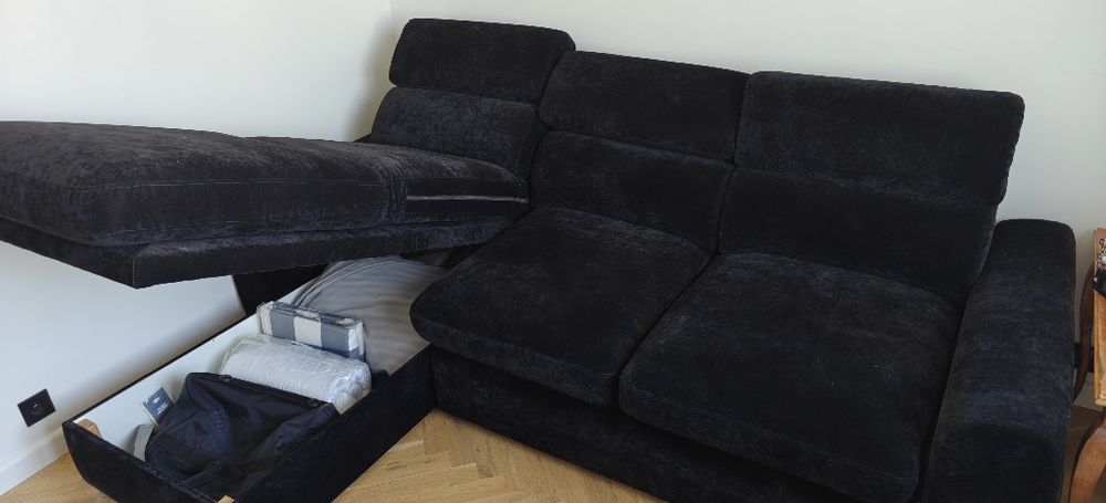 Sofa rozkładana z pojemnikiem na pościel