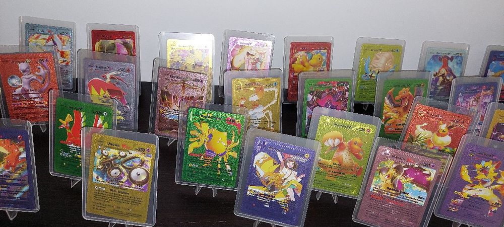 Cartas Douradas Pokemon + Película Protectora 55 Unidades