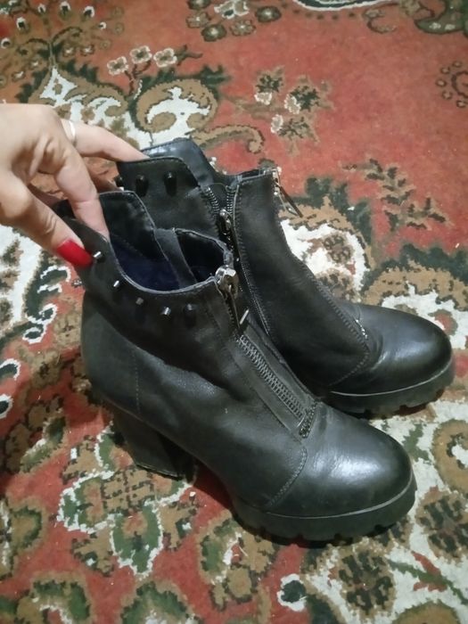 Продам ботиночки