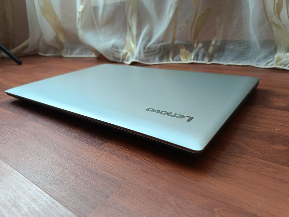 Сучасний Lenovo IdeaPad Max FullHD 2023