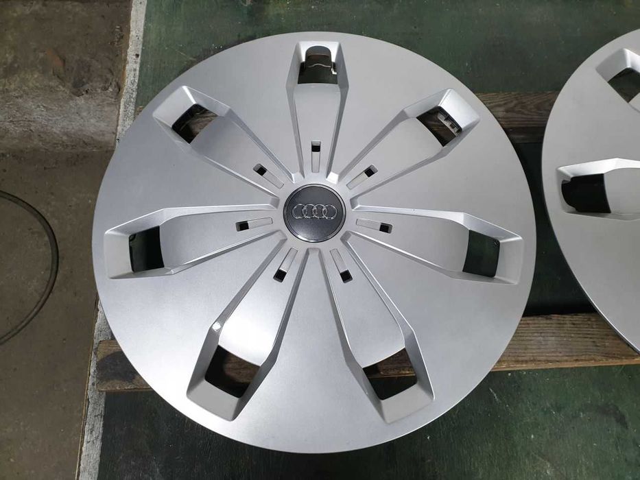 Kołpaki oryginalne Audi R16