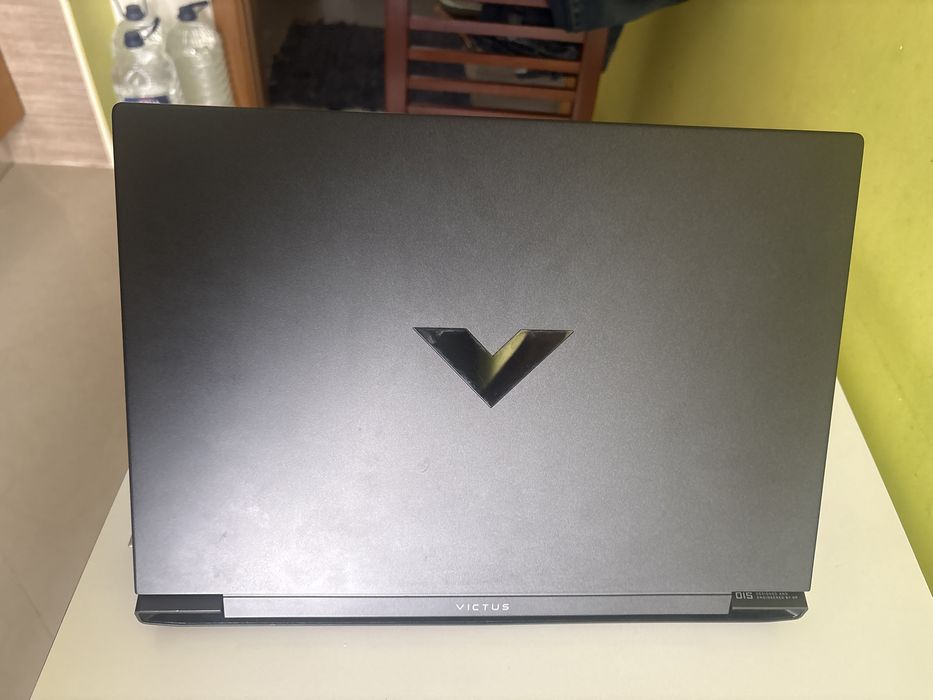 HP Victus 15 (2024) | Ryzen 7 8845HS (8-Core) | RTX 4050 | 16GB DDR5 | 144Hz