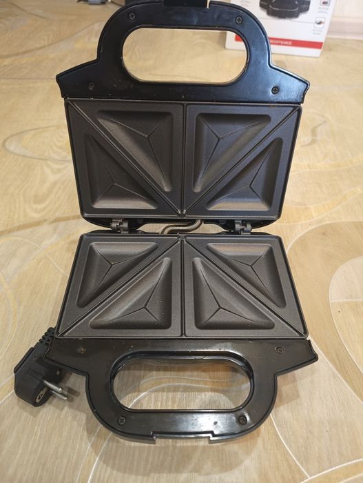 Бутербродниця Tefal ULTRACOMPACT (SM155212)